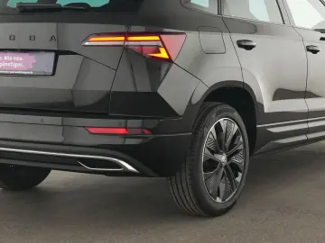 SKODA Karoq Sportline AHK ACC LED Kamera Kessy CarPlay