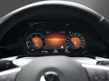 VW Golf Life Business-P. Premium Streaming&Internet
