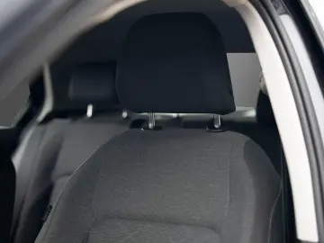 VW Golf Life Business-P. Premium Streaming&Internet
