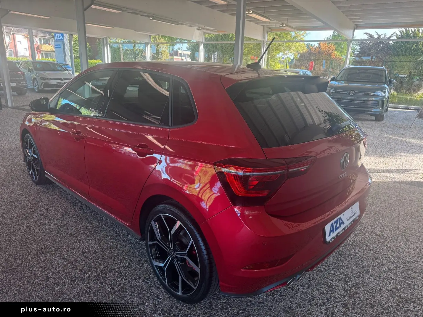 VOLKSWAGEN Polo 2024 — imagine 2
