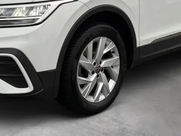 VW Tiguan Allspace Life 2.0 TDI AHK-klappbar Navi