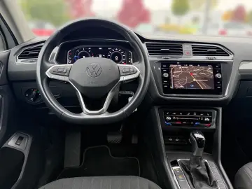 VW Tiguan Allspace Life 2.0 TDI AHK-klappbar Navi
