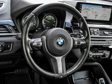 BMW X2 xDrive20d A HUD PANO AHK RFK NAVI LED DAB LM