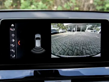 BMW X2 xDrive20d A HUD PANO AHK RFK NAVI LED DAB LM
