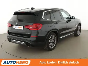 BMW xDrive 30i Luxury Line Aut. NAVI LED CAM ACC SHZ