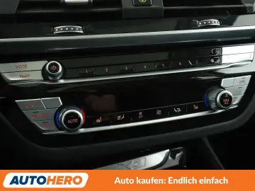 BMW xDrive 30i Luxury Line Aut. NAVI LED CAM ACC SHZ