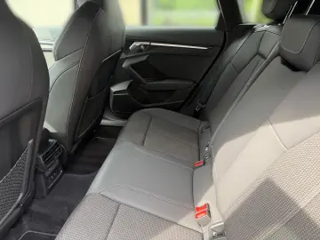 AUDI S3 Sportback quattro  KAMERA SHZ NAVI APP CONNEC
