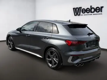 AUDI S3 Sportback quattro  KAMERA SHZ NAVI APP CONNEC