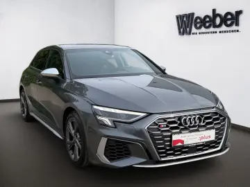 AUDI S3 Sportback quattro  KAMERA SHZ NAVI APP CONNEC