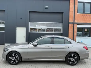 MERCEDES-BENZ C 180 Lim. Avantgarde  LED KAMERA AHK TEMPO