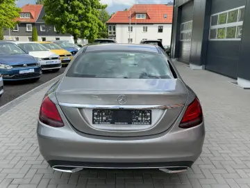 MERCEDES-BENZ C 180 Lim. Avantgarde  LED KAMERA AHK TEMPO