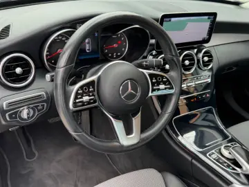 MERCEDES-BENZ C 180 Lim. Avantgarde  LED KAMERA AHK TEMPO