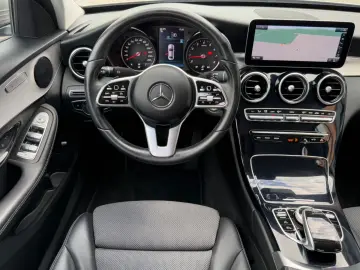 MERCEDES-BENZ C 180 Lim. Avantgarde  LED KAMERA AHK TEMPO