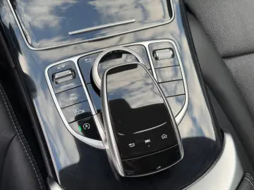 MERCEDES-BENZ C 180 Lim. Avantgarde  LED KAMERA AHK TEMPO