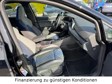 VW Golf VIII Lim. R 4Motion  GLASDACH DR.ASS CARPL
