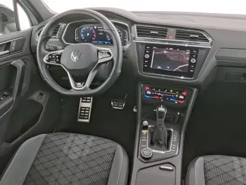 VW Tiguan R-Line 4M BlackStyle AHK Matrix R-Kam ACC