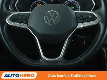 VW T-Cross 1.0 TSI Style Aut. LED ACC SPUR PDC SHZ