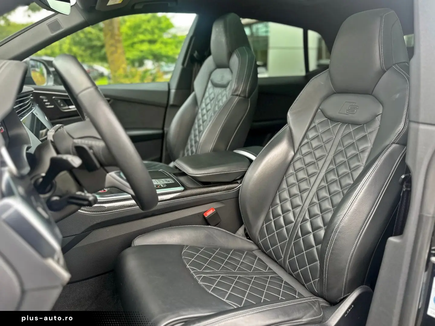 AUDI SQ8 TFSI qu competition  BLACK PANO AHK B&O HuD