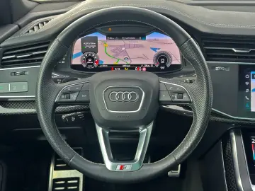 AUDI SQ8 TFSI qu competition  BLACK PANO AHK B&O HuD