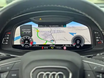 AUDI SQ8 TFSI qu competition  BLACK PANO AHK B&O HuD