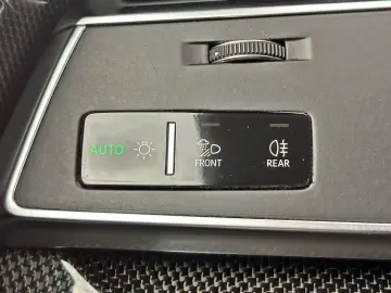 AUDI SQ8 TFSI qu competition  BLACK PANO AHK B&O HuD