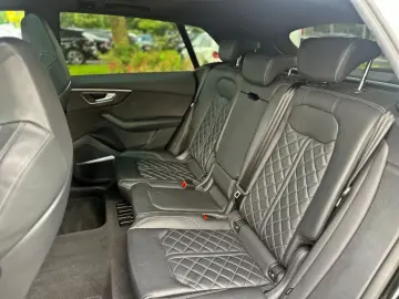 AUDI SQ8 TFSI qu competition  BLACK PANO AHK B&O HuD
