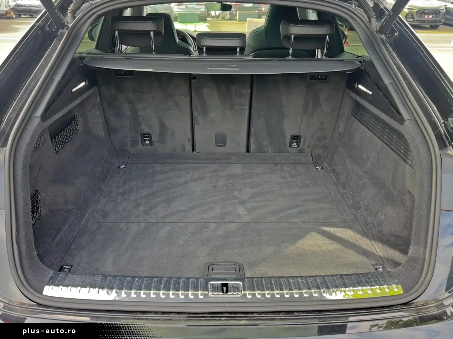 AUDI SQ8 TFSI qu competition  BLACK PANO AHK B&O HuD