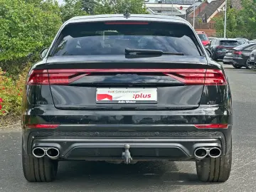 AUDI SQ8 TFSI qu competition  BLACK PANO AHK B&O HuD