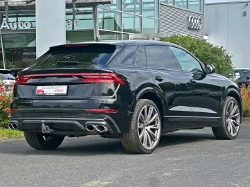 AUDI SQ8 TFSI qu competition  BLACK PANO AHK B&O HuD