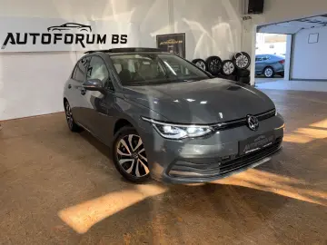 VW GolfVIII Lim.Active2.0TDI DSG PANO AHK GARANTIE