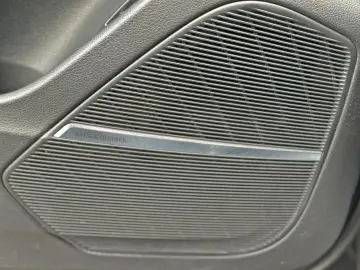 AUDI RSQ8 qu KERAMIK PANO STANDHZ 360  305kmh