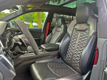 AUDI RSQ8 qu KERAMIK PANO STANDHZ 360  305kmh