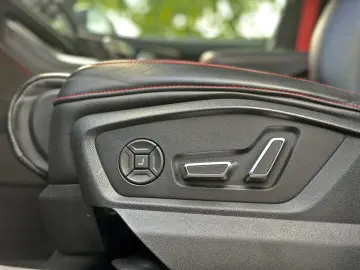 AUDI RSQ8 qu KERAMIK PANO STANDHZ 360  305kmh