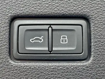 AUDI RSQ8 qu KERAMIK PANO STANDHZ 360  305kmh