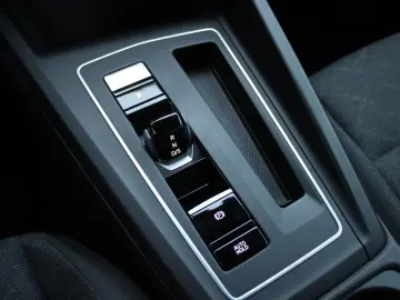 VW Golf Automatik  LED Apple-Android PDC ACC