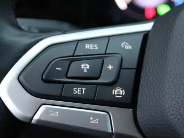 VW Golf Automatik  LED Apple-Android PDC ACC