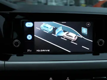 VW Golf Automatik  LED Apple-Android PDC ACC