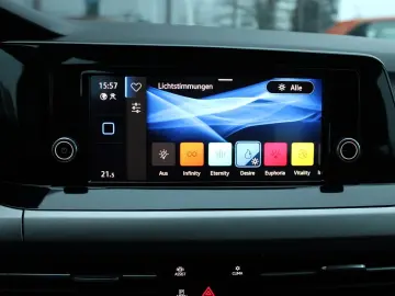 VW Golf Automatik  LED Apple-Android PDC ACC