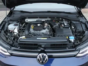 VW Golf Automatik  LED Apple-Android PDC ACC