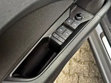 AUDI Q4 e-tron 45 qu AHK KAMERA ACC NAVI  SPORTSITZE