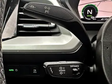 AUDI Q4 e-tron 45 qu AHK KAMERA ACC NAVI  SPORTSITZE