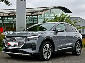 AUDI Q4 e-tron 45 qu AHK KAMERA ACC NAVI  SPORTSITZE