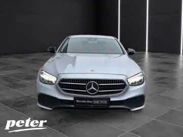 MERCEDES-BENZ E 300 Avantgarde 9G LED Schiebedach Widescreen
