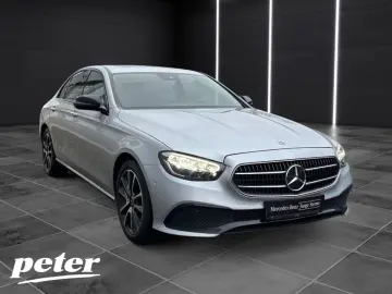 MERCEDES-BENZ E 300 Avantgarde 9G LED Schiebedach Widescreen