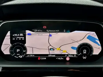 AUDI Q8 Sportback e-tron 50 qu S LINE BLACK B&O 360