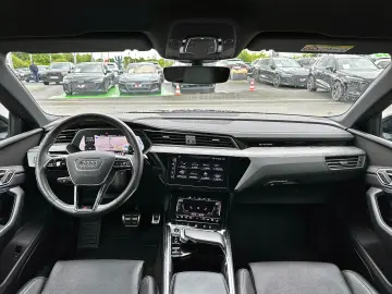 AUDI Q8 Sportback e-tron 50 qu S LINE BLACK B&O 360