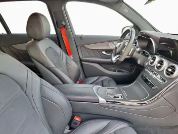 MERCEDES-BENZ GLC 300 d 4M 9G-T AMG Line Plus DISTRO…