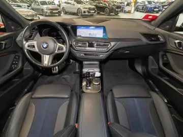 BMW 118i  5 M Sport PANO RFK NAVI LED Sound Syst.