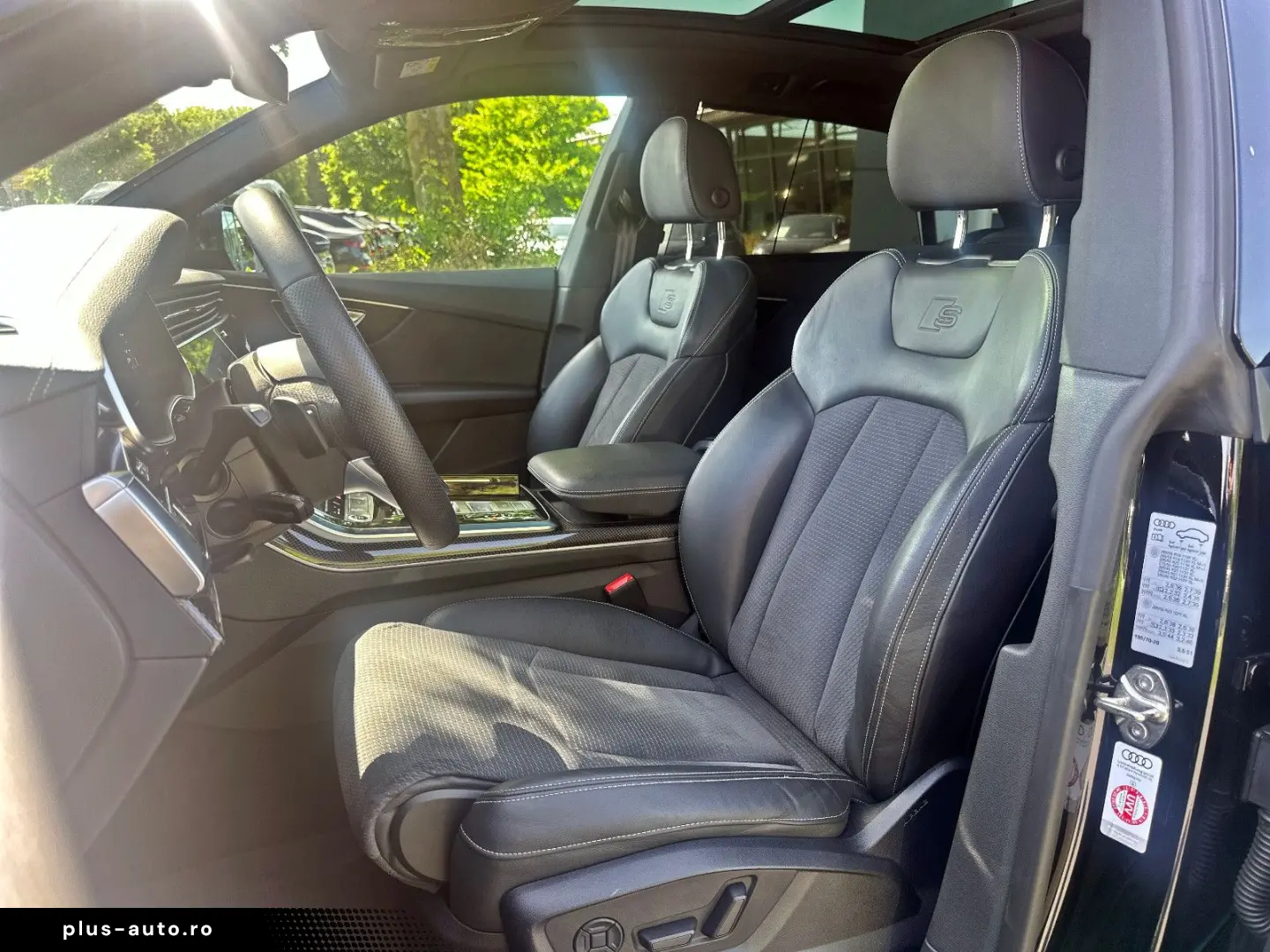 AUDI Q8 50TDI qu competition  BLACK HDMATRIX CARBON