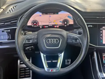 AUDI Q8 50TDI qu competition  BLACK HDMATRIX CARBON
